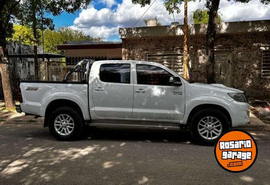Camionetas - Toyota HILUX SRV 2013 Diesel 279000Km - En Venta