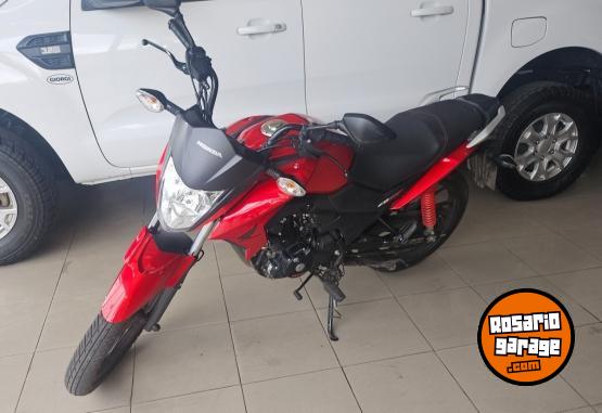 Motos - Honda Twister 125 2023 Nafta 16000Km - En Venta