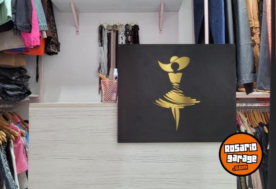 Indumentaria - Fondo de comercio indumentaria femenina microcentro de rosario - En Venta