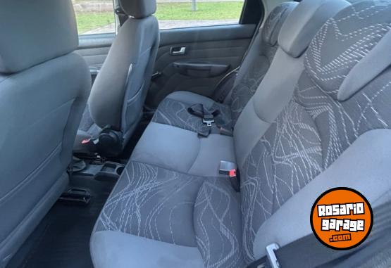 Autos - Fiat Siena EL 1.4 8v Sedan 2015 Nafta 131800Km - En Venta