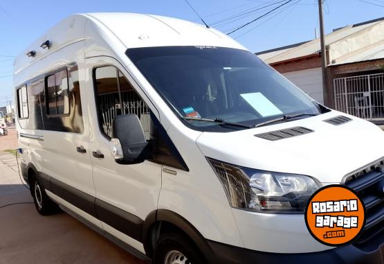 Utilitarios - Ford Transit 2024 Diesel 11000Km - En Venta