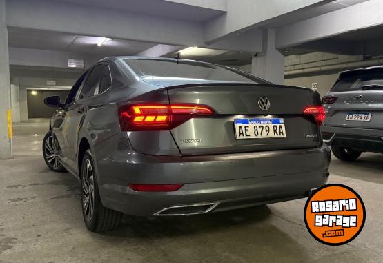 Autos - Volkswagen Vento Highline 2021 Nafta 76900Km - En Venta