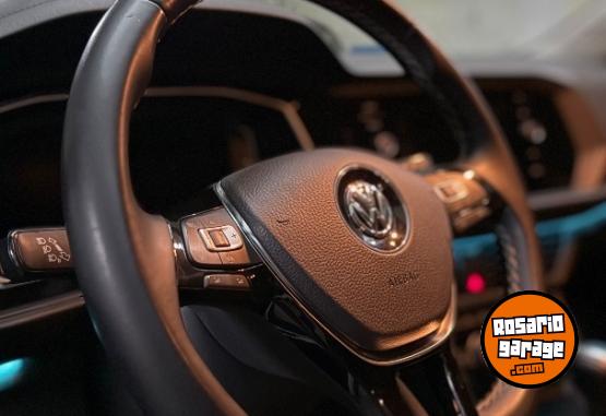 Autos - Volkswagen Vento Highline 2021 Nafta 76900Km - En Venta