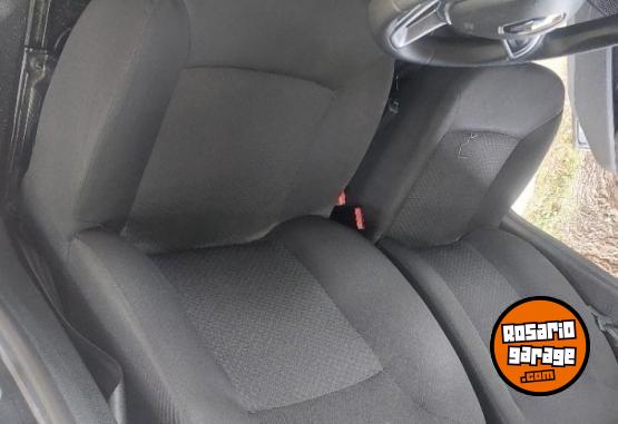 Utilitarios - Renault Kangoo II express confort 2022 GNC 45000Km - En Venta