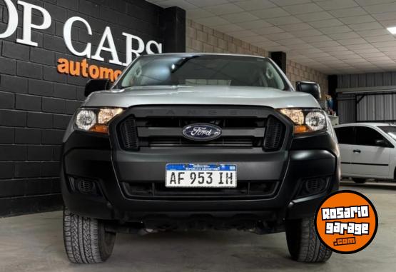 Camionetas - Ford Ranger XL 2023 Diesel 65000Km - En Venta