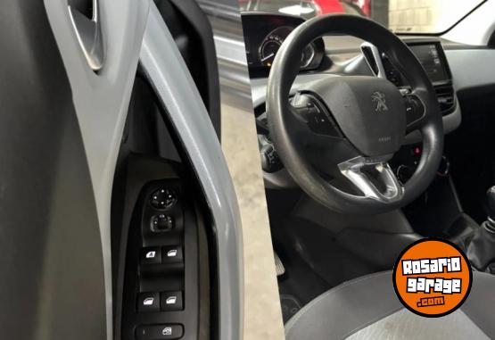 Autos - Peugeot 208 Allure Touch 2014 Nafta 125000Km - En Venta