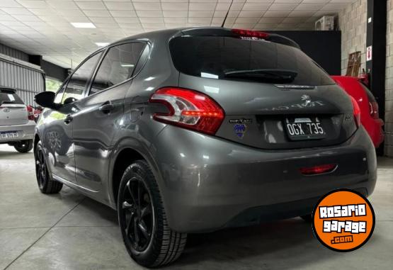 Autos - Peugeot 208 Allure Touch 2014 Nafta 125000Km - En Venta