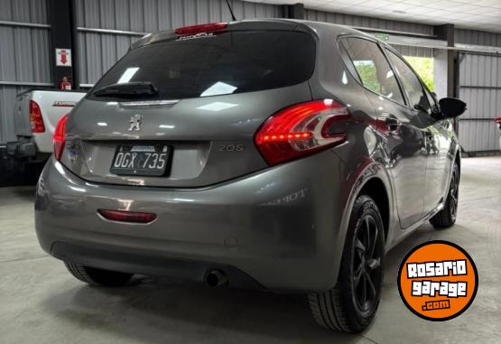 Autos - Peugeot 208 Allure Touch 2014 Nafta 125000Km - En Venta
