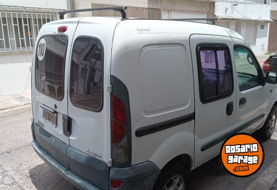 Utilitarios - Renault Kangoo 2000 Diesel 127500Km - En Venta