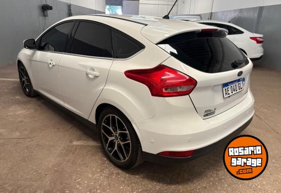 Autos - Ford Focus Titanium 2.0 2019 Nafta 99000Km - En Venta