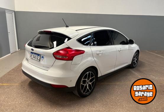 Autos - Ford Focus Titanium 2.0 2019 Nafta 99000Km - En Venta