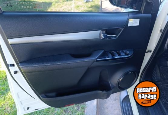 Camionetas - Toyota Hilux SRV 2.8 2019 Diesel 79831Km - En Venta