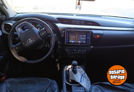 Camionetas - Toyota Hilux SRV 2.8 2019 Diesel 79831Km - En Venta