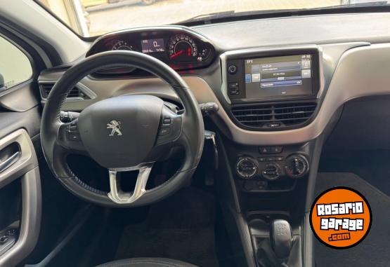 Autos - Peugeot 208 2017 Nafta 86000Km - En Venta