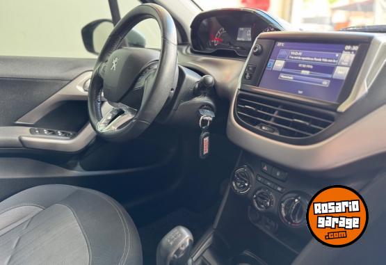 Autos - Peugeot 208 2017 Nafta 86000Km - En Venta