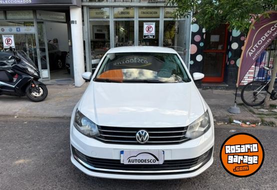 Autos - Volkswagen Polo Comfortline 2016 Nafta 120000Km - En Venta