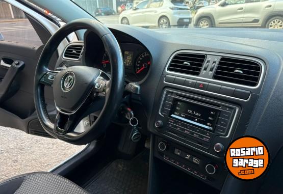 Autos - Volkswagen Polo Comfortline 2016 Nafta 120000Km - En Venta