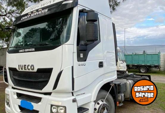 Camiones y Grúas - IVECO HI-WAY 440 6X2 - En Venta