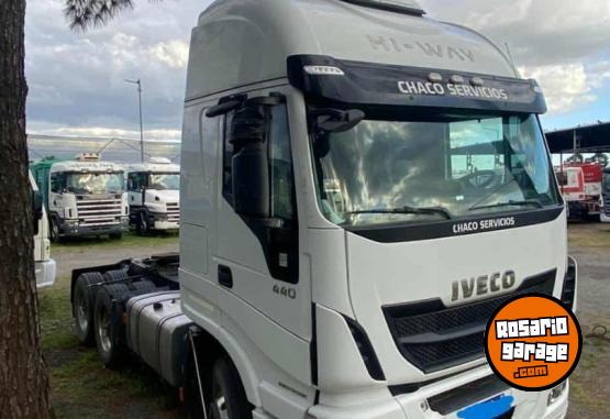 Camiones y Grúas - IVECO HI-WAY 440 6X2 - En Venta