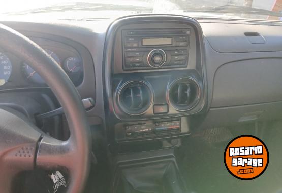 Camionetas - Nissan Frontier 2012 Diesel 140000Km - En Venta