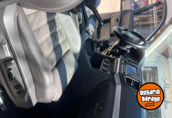 Camionetas - Volkswagen Amarok 2.0 highline pack 2017 Diesel 82000Km - En Venta