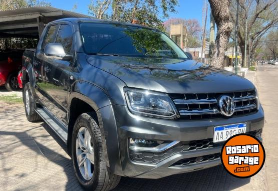 Camionetas - Volkswagen Amarok 2.0 highline pack 2017 Diesel 82000Km - En Venta