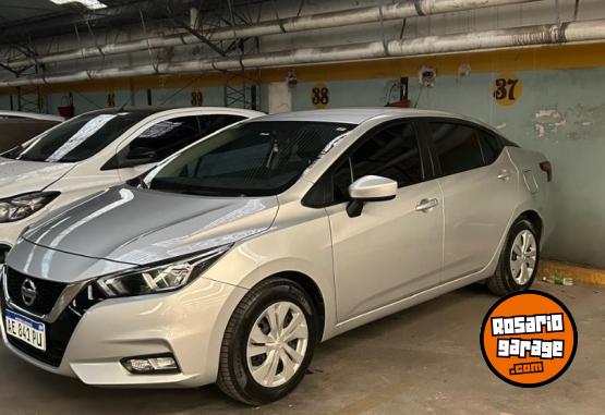 Autos - Nissan Versa Sense 2021 Nafta 77000Km - En Venta