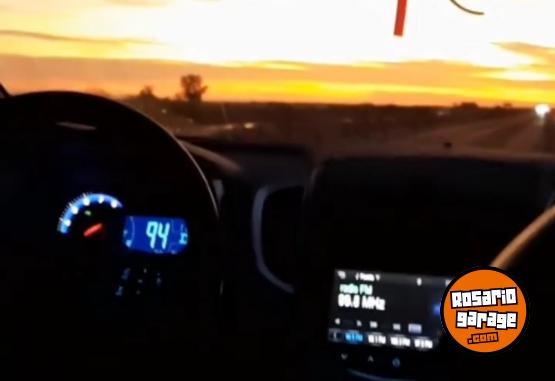 Autos - Chevrolet Tracker LTZ 2015 GNC 154000Km - En Venta