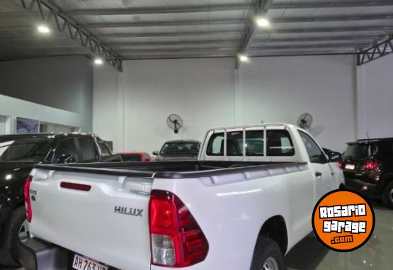Camionetas - Toyota Hilux Cabina Simple 2025 Diesel  - En Venta