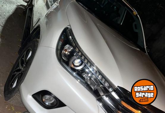 Camionetas - Toyota Hilux 2017 Diesel 191000Km - En Venta