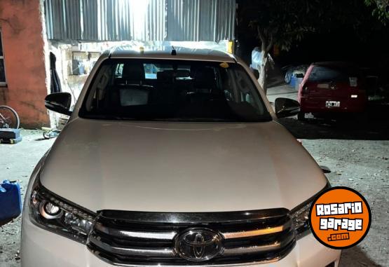 Camionetas - Toyota Hilux 2017 Diesel 191000Km - En Venta