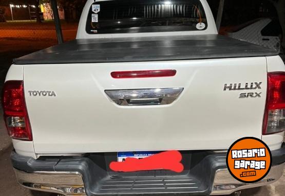 Camionetas - Toyota Hilux 2017 Diesel 191000Km - En Venta