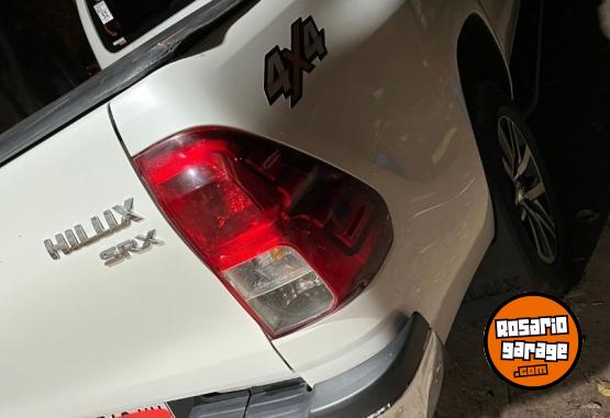 Camionetas - Toyota Hilux 2017 Diesel 191000Km - En Venta