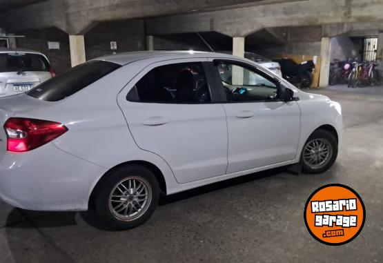 Autos - Ford KA 2017 GNC 125000Km - En Venta
