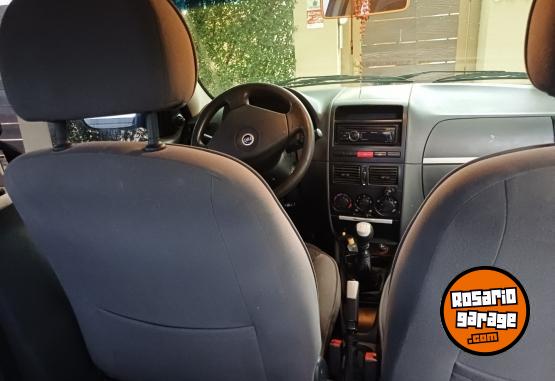 Autos - Fiat Siena 2006 Nafta 143452Km - En Venta