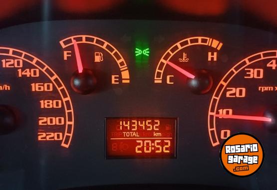 Autos - Fiat Siena 2006 Nafta 143452Km - En Venta