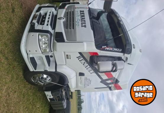 Camiones y Gras - Vendo renault premium 440 - En Venta