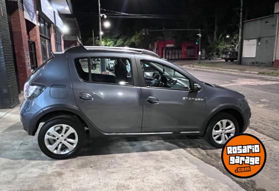 Autos - Renault Sandero stepway 2017 Nafta 128000Km - En Venta