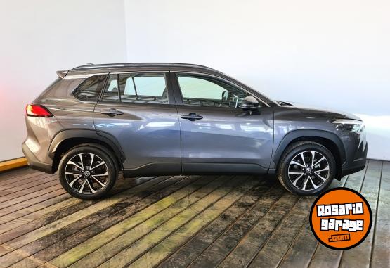 Autos - Toyota COROLLA CROSS SEG CVT 2022 Nafta 61231Km - En Venta