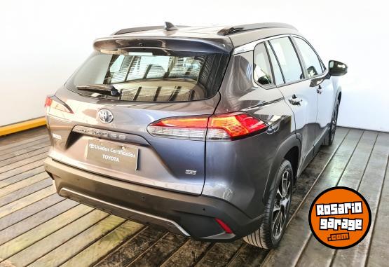 Autos - Toyota COROLLA CROSS SEG CVT 2022 Nafta 61231Km - En Venta