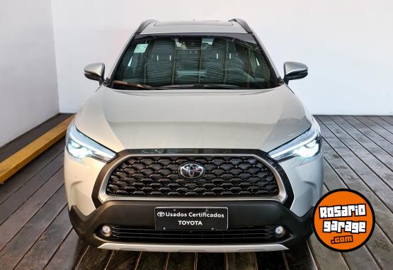 Autos - Toyota COROLLA CROSS SEG CVT 2023 Nafta 10042Km - En Venta
