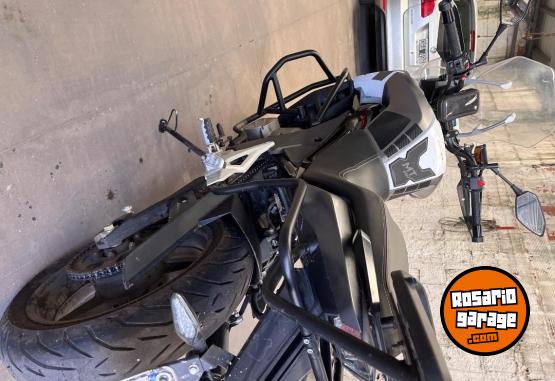 Motos - CF Mt 650 2022 Nafta 11000Km - En Venta