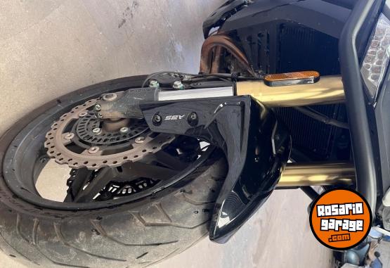 Motos - CF Mt 650 2022 Nafta 11000Km - En Venta