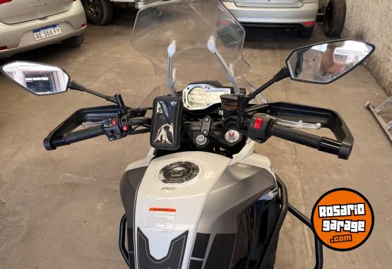 Motos - CF Mt 650 2022 Nafta 11000Km - En Venta