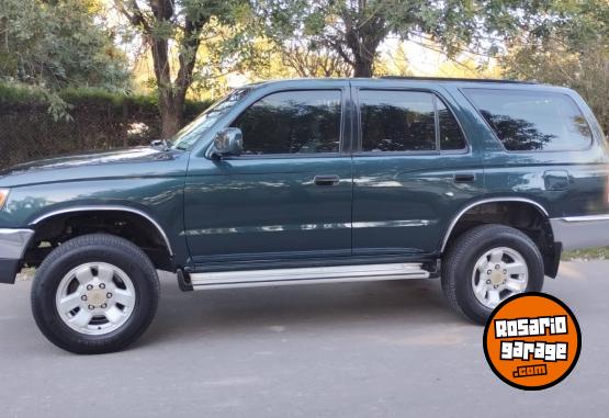 Camionetas - Toyota Hilux sw4 1998 Nafta 348000Km - En Venta