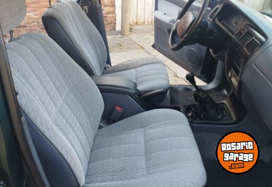 Camionetas - Toyota Hilux sw4 1998 Nafta 348000Km - En Venta