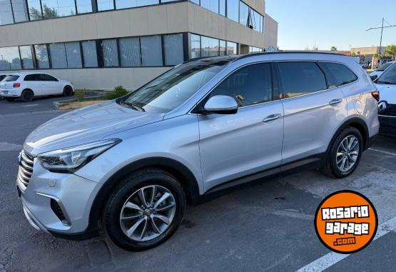 Camionetas - Hyundai Santa Fe 2019 Diesel 105000Km - En Venta