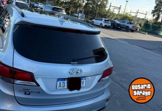 Camionetas - Hyundai Santa Fe 2019 Diesel 105000Km - En Venta