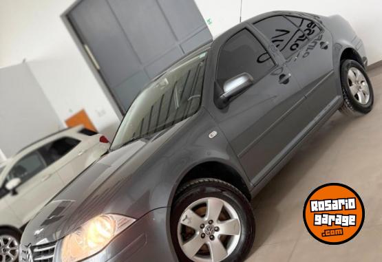 Autos - Volkswagen BORA TRENDLINE TDI 1.9 2011 Diesel 150000Km - En Venta