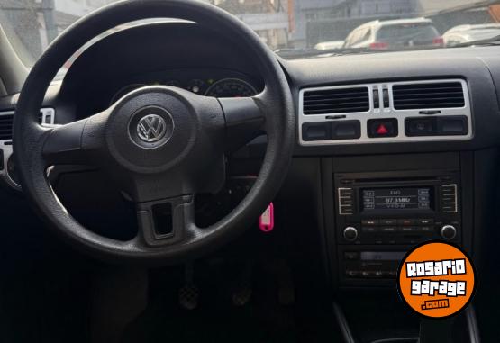 Autos - Volkswagen BORA TRENDLINE TDI 1.9 2011 Diesel 150000Km - En Venta